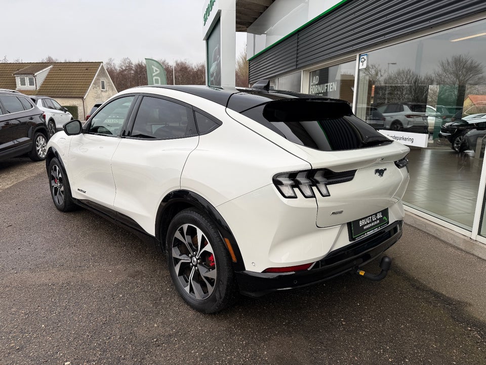 Ford Mustang Mach-E 98 Premium Extended Range AWD 5d
