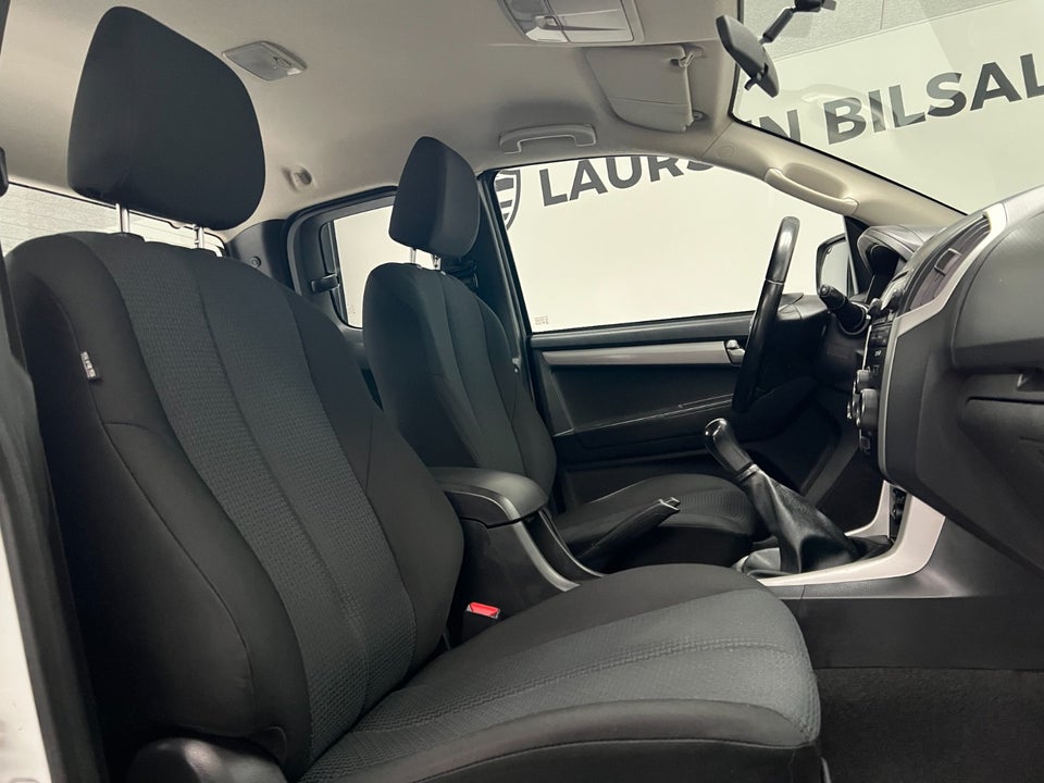 Isuzu D-Max 2,5 TD 163 Ext. Cab Premium 2d