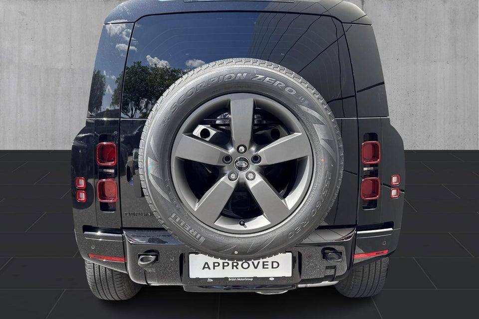 Land Rover Defender 110 3,0 D250 Hard Top X-Dynamic SE aut. Van 5d