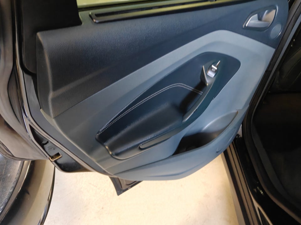 Ford C-MAX 1,6 TDCi 115 Titanium 5d