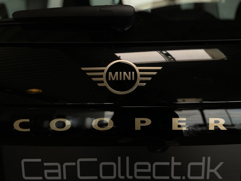 MINI Cooper E Essential Trim XS 3d