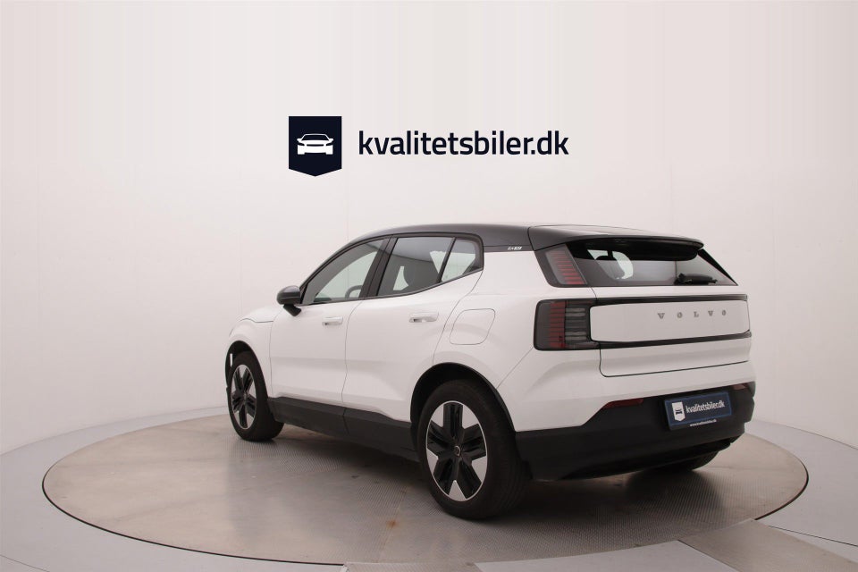 Volvo EX30 Standard Range Plus 5d