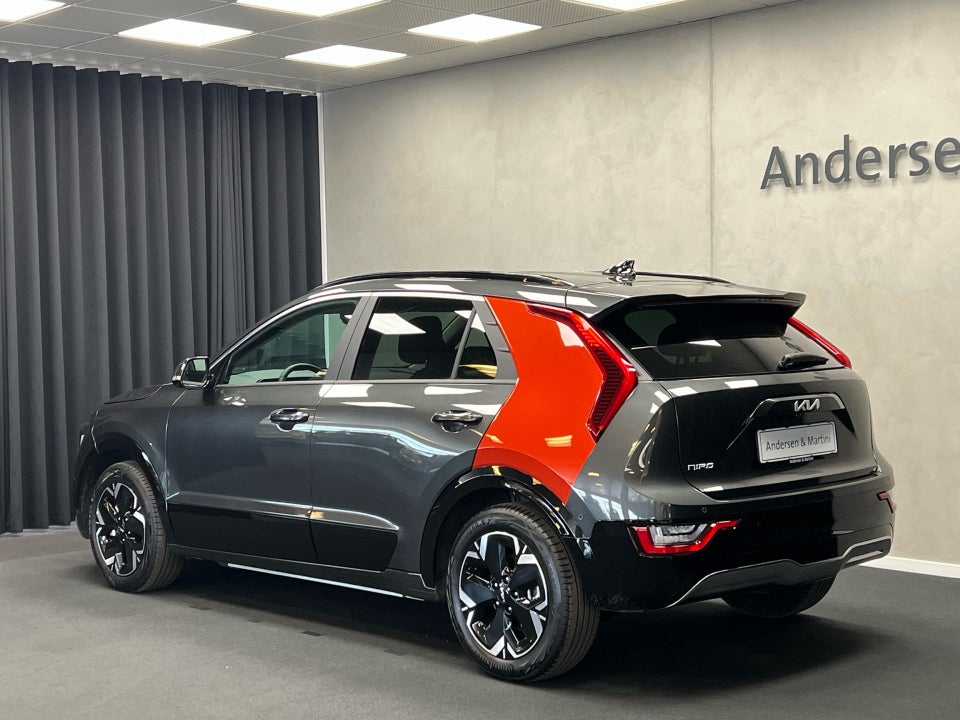 Kia Niro 64 EV Upgrade 5d