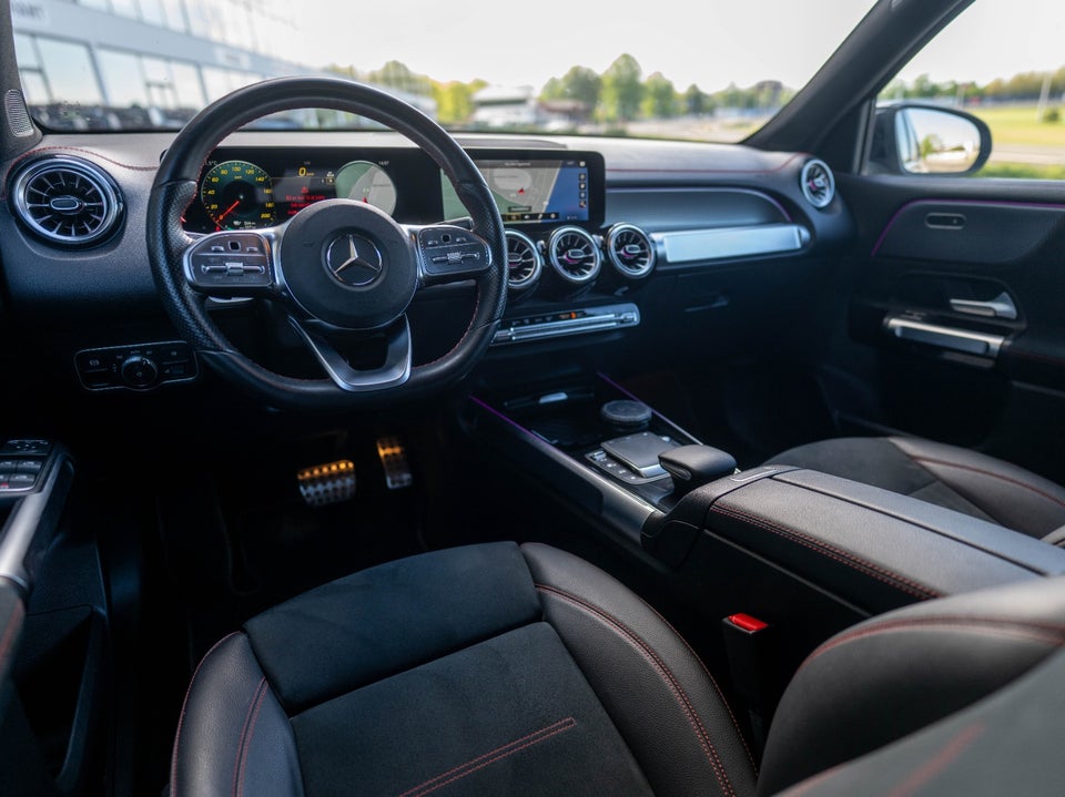 Mercedes EQB300 AMG Line 4Matic 5d