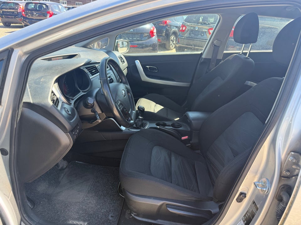 Kia Ceed 1,0 T-GDi Style 5d