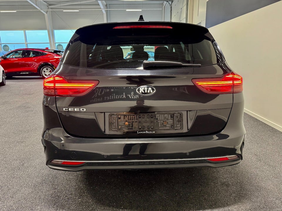 Kia Ceed 1,6 CRDi 136 Intro Edition SW DCT 5d