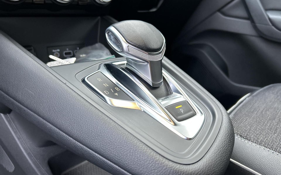 Renault Captur 1,6 E-Tech Intens 5d