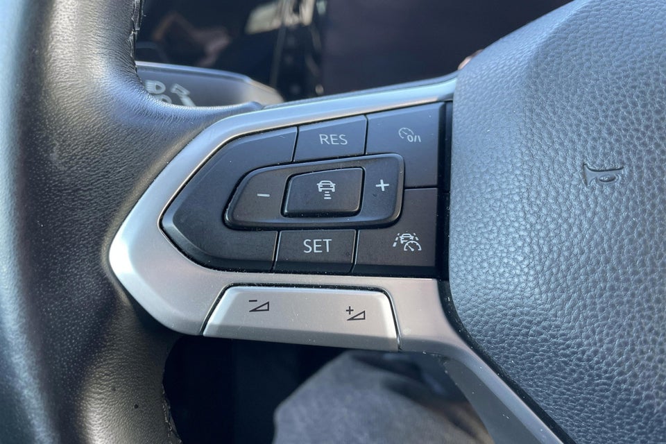 VW Golf VIII 1,4 eHybrid DSG 5d