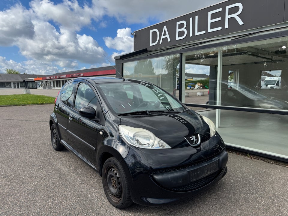 Peugeot 107 1,0 Active 5d