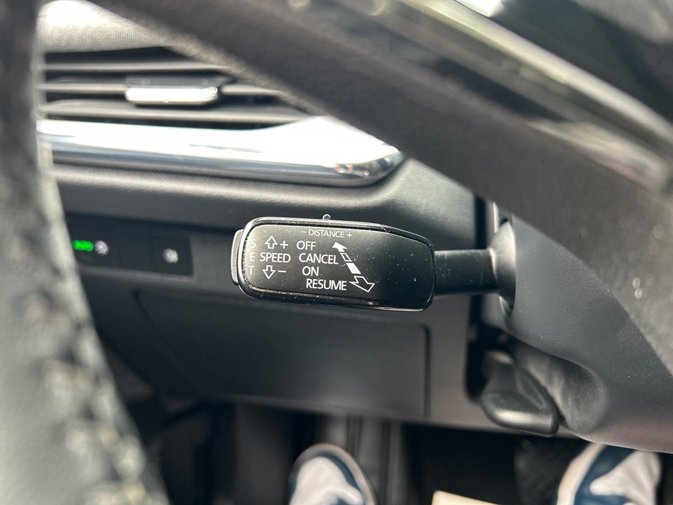 Skoda Enyaq 60 iV Loft 5d