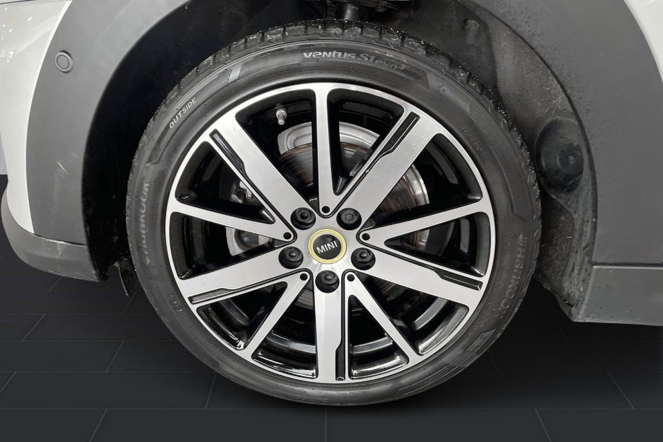 MINI Cooper SE Younique Trim 3d