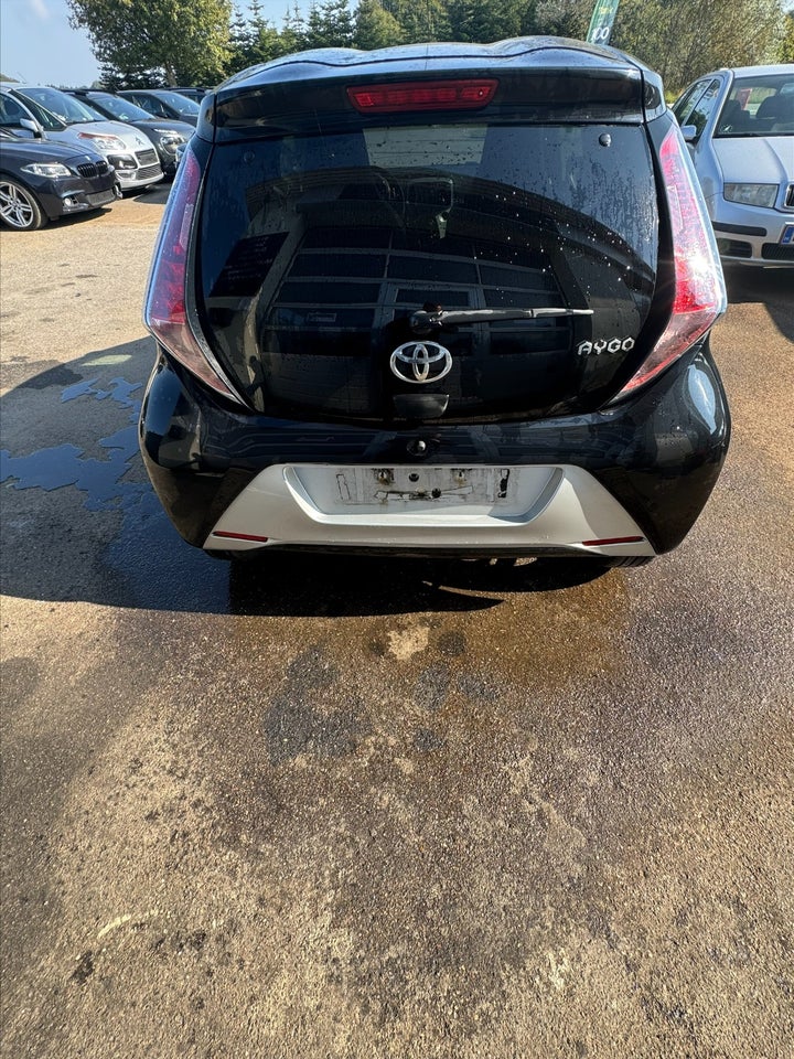 Toyota Aygo 1,0 VVT-i x-black II 5d