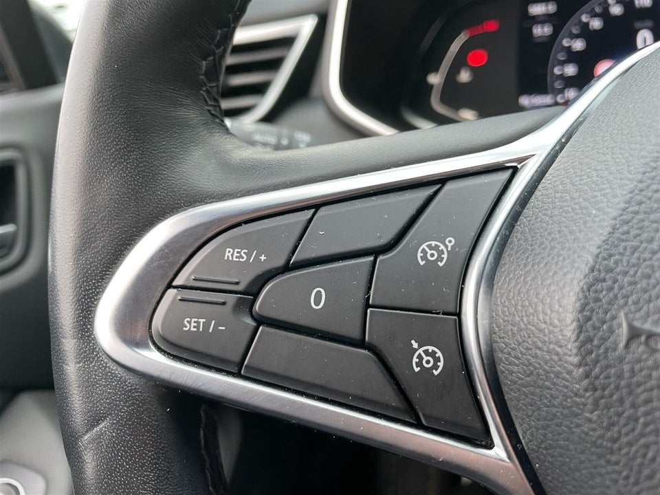 Renault Clio V 1,0 TCe 90 Intens 5d