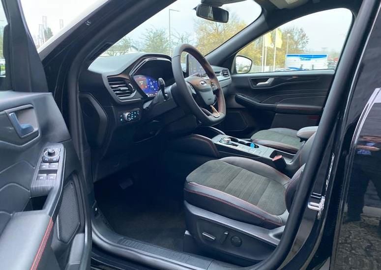 Ford Kuga 2,5 PHEV ST-Line X CVT 5d