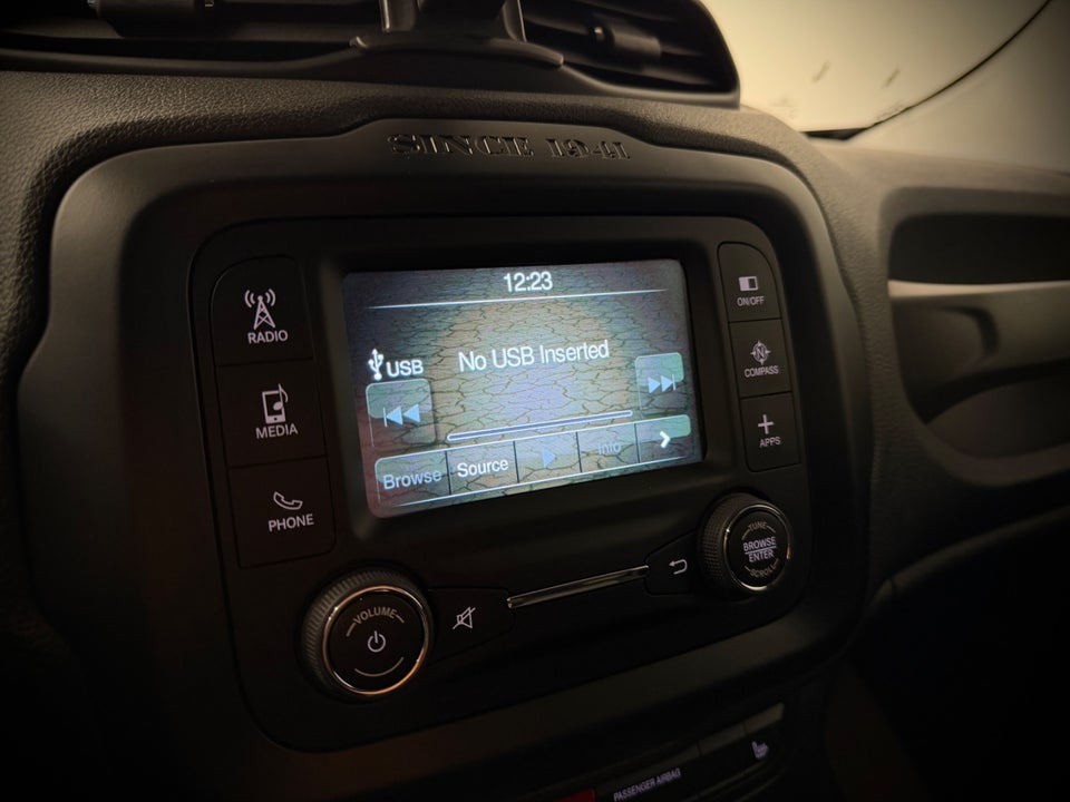 Jeep Renegade 1,6 Longitude 5d