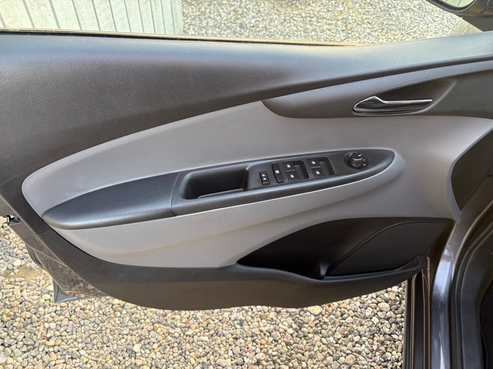 Opel Karl 1,0 Cosmo 5d