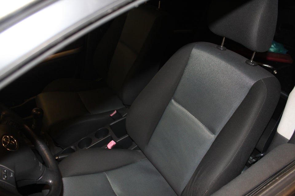 Toyota Corolla Verso 1,8 Luna 7prs 5d