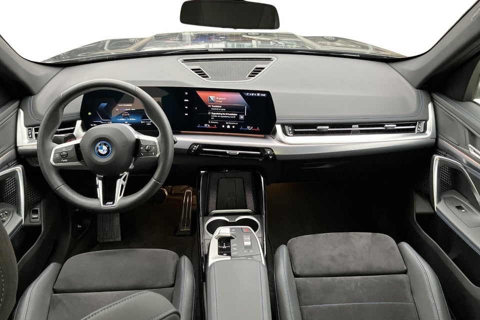 BMW iX1 eDrive20 M-Sport 5d