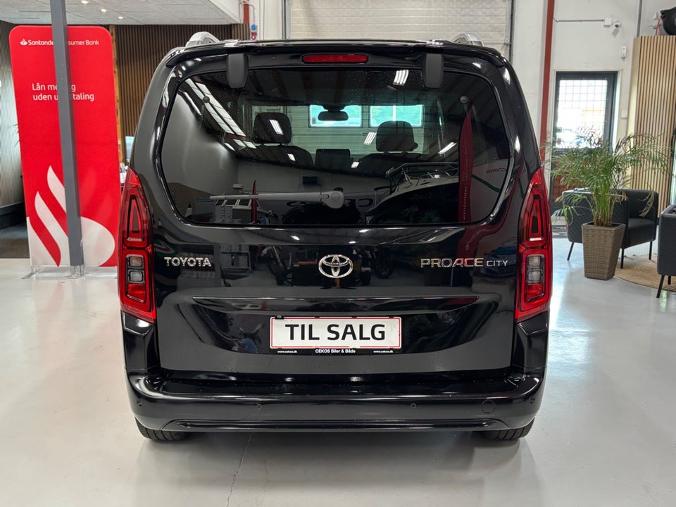 Toyota ProAce City Verso 1,2 T 110 Medium Family 5d