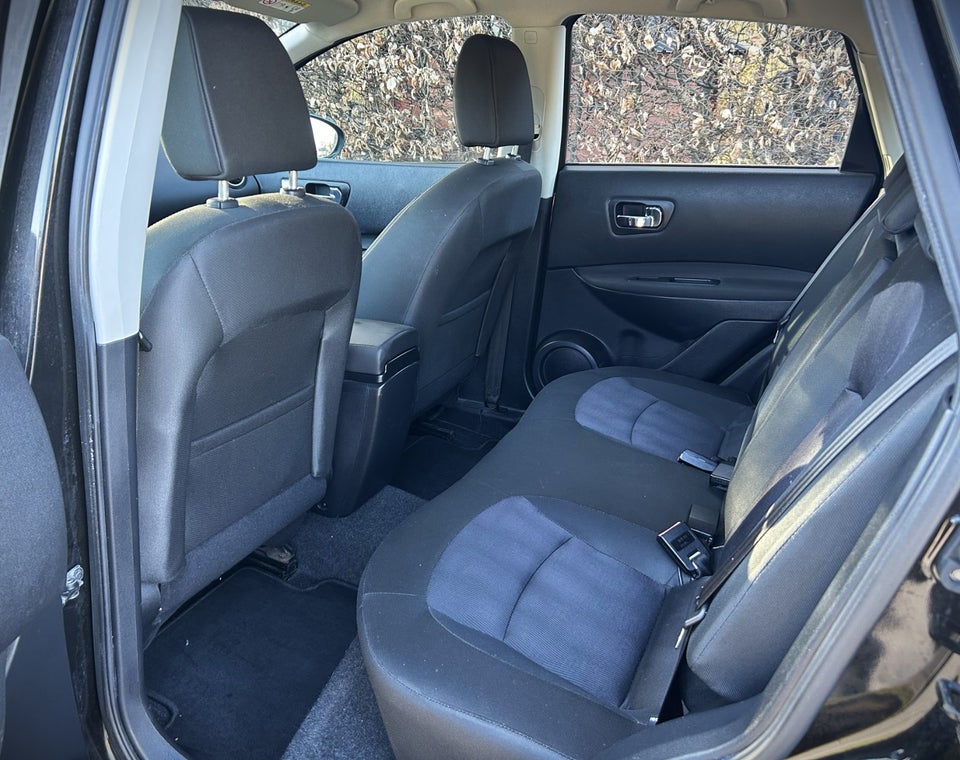Nissan Qashqai 1,6 Visia 5d
