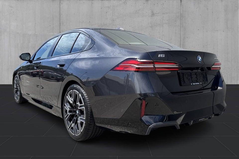 BMW i5 eDrive40 Fully Charged M-Sport 4d