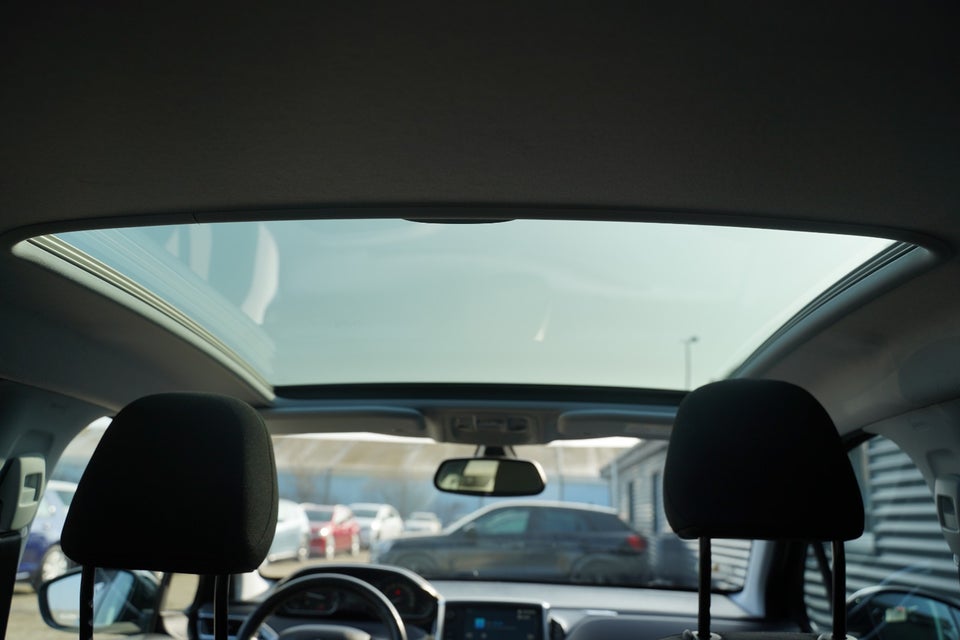 Peugeot 208 1,5 BlueHDi 100 Infinity Sky 5d