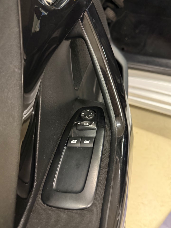 Peugeot 208 1,2 VTi Active 5d