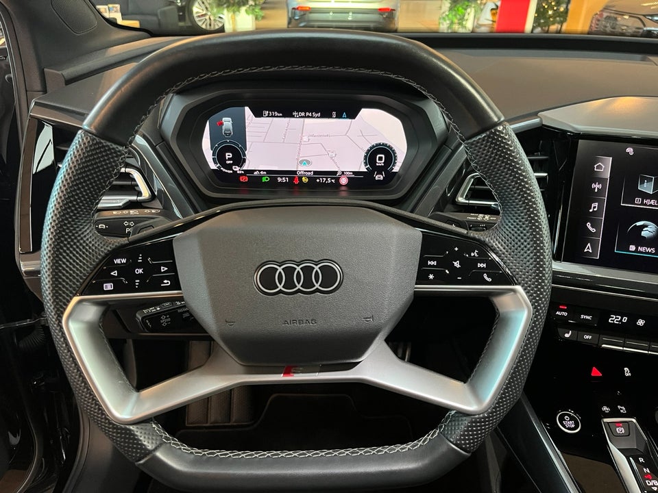 Audi Q4 e-tron 45 S-line 5d