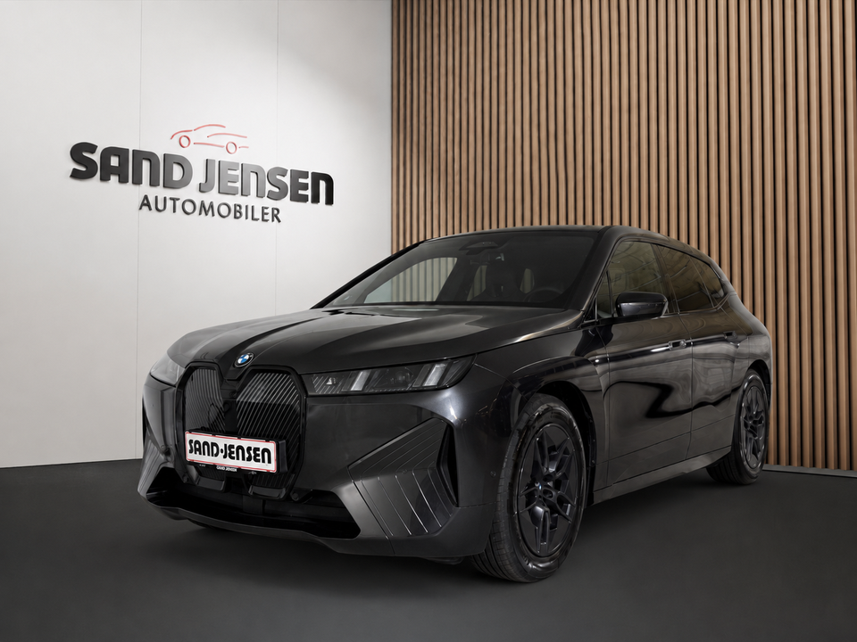 BMW iX xDrive45 Sport Line 5d