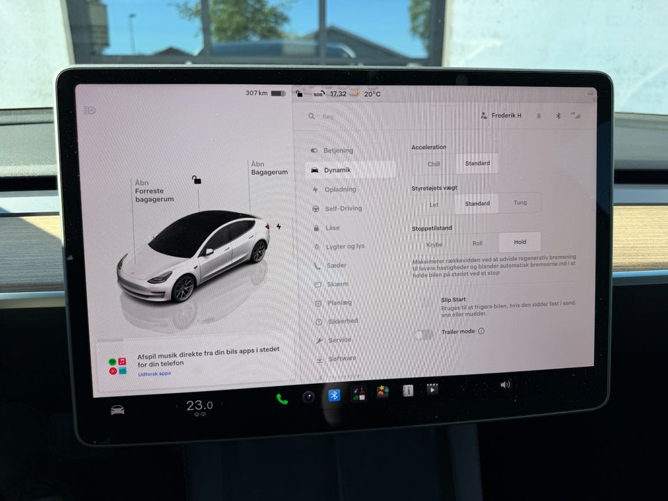 Tesla Model 3 RWD 4d