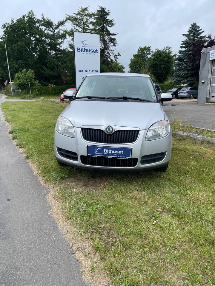 Skoda Fabia 1,4 16V Ambiente 5d