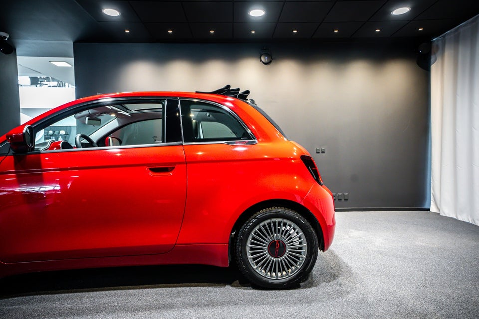Fiat 500e 24 (RED) Cabrio 2d