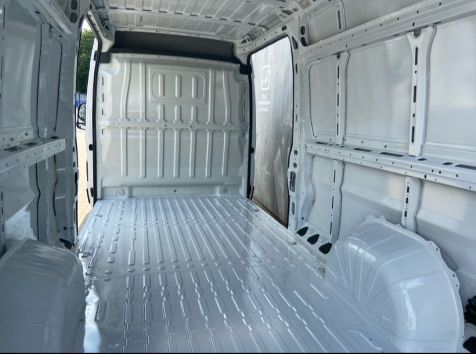 Fiat Ducato 35 Maxi 2,2 MJT 140 Kassevogn L3H2 Pro