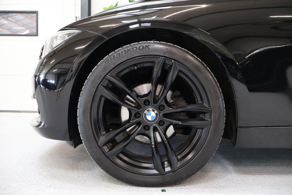 BMW 320i 2,0 Touring aut. 5d