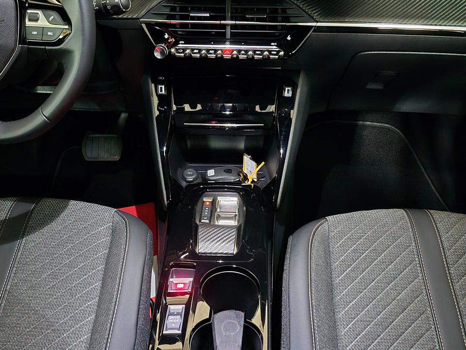 Peugeot 2008 1,2 PureTech 130 Allure EAT8 5d