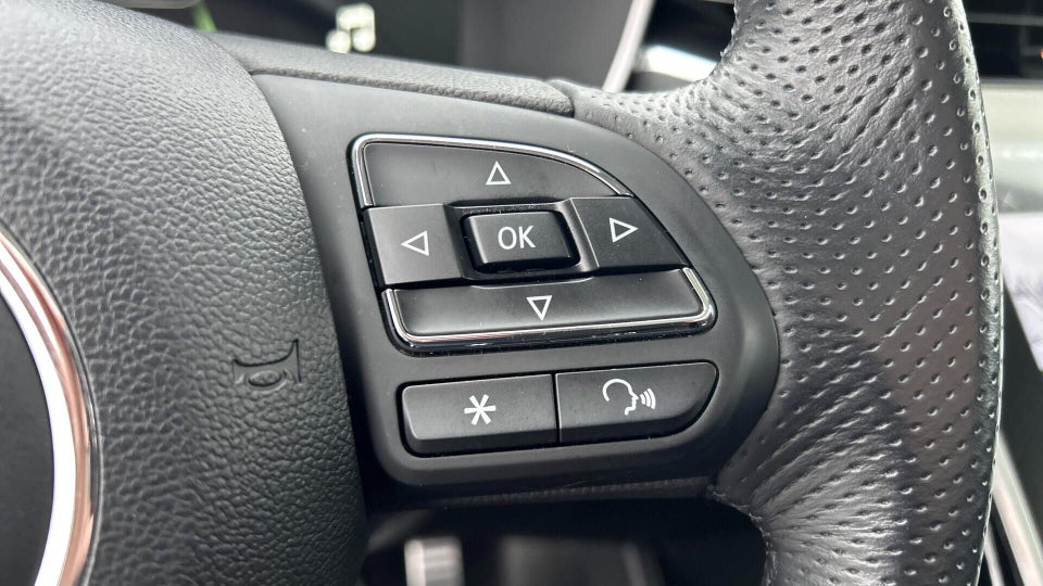 MG Marvel R Performance 5d