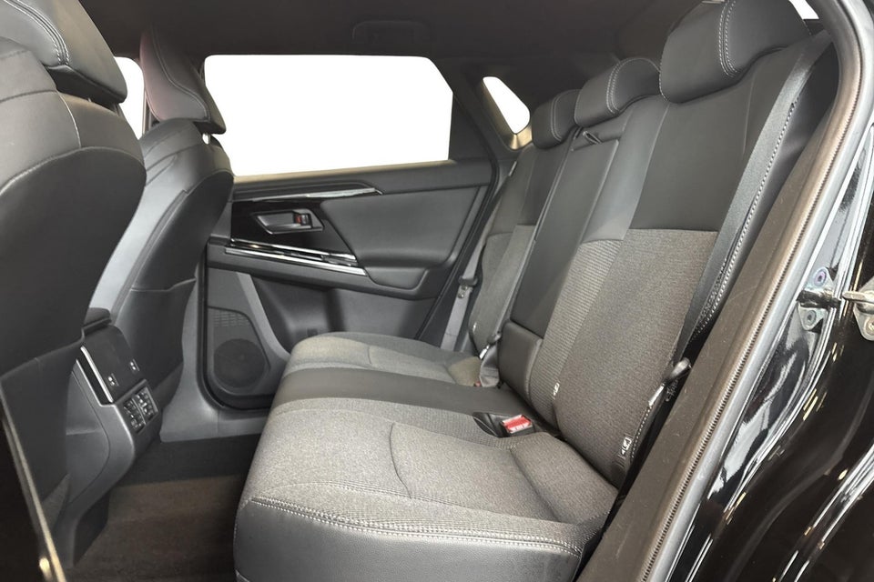 Toyota bZ4X Active 5d