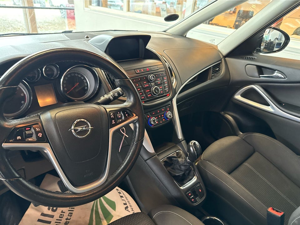 Opel Zafira Tourer 1,6 CDTi 136 Enjoy 7prs 5d