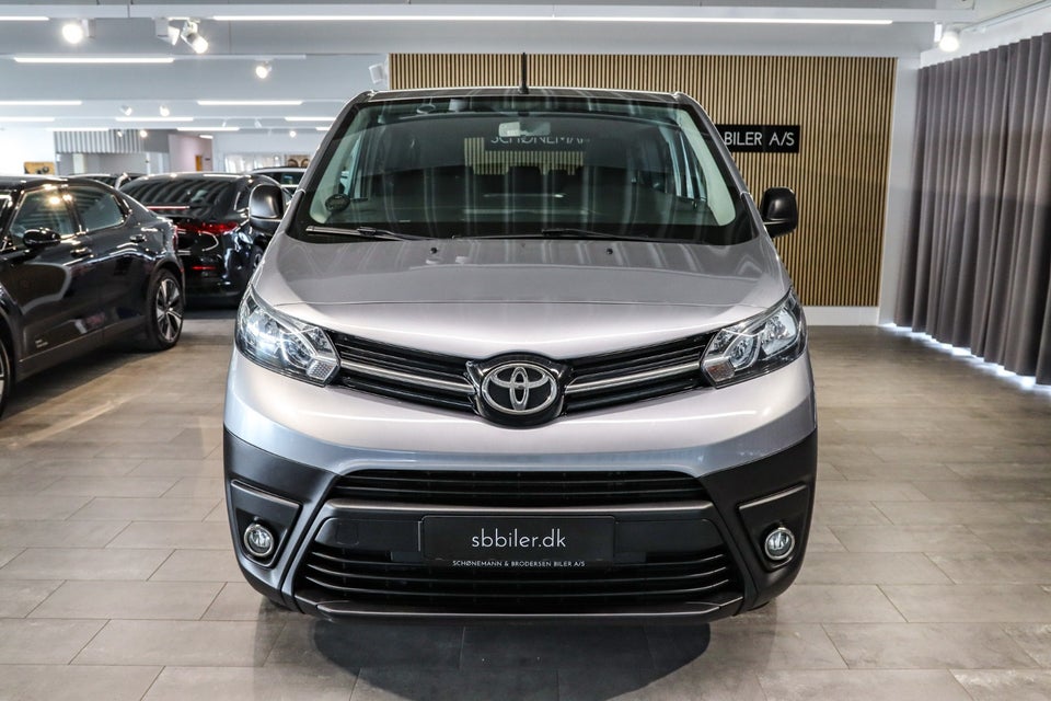 Toyota ProAce Verso 2,0 D 122 Long Family aut. 8prs 4d