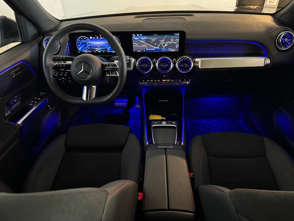 Mercedes EQB300 AMG Line 4Matic 7prs 5d