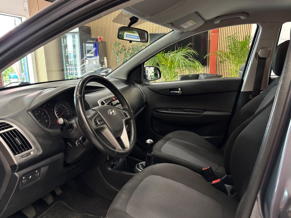 Hyundai i20 1,25 Classic XTR 5d
