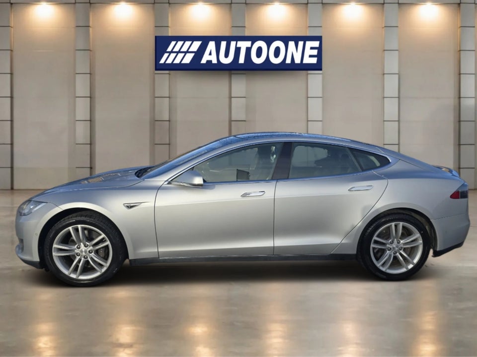 Tesla Model S 85 5d