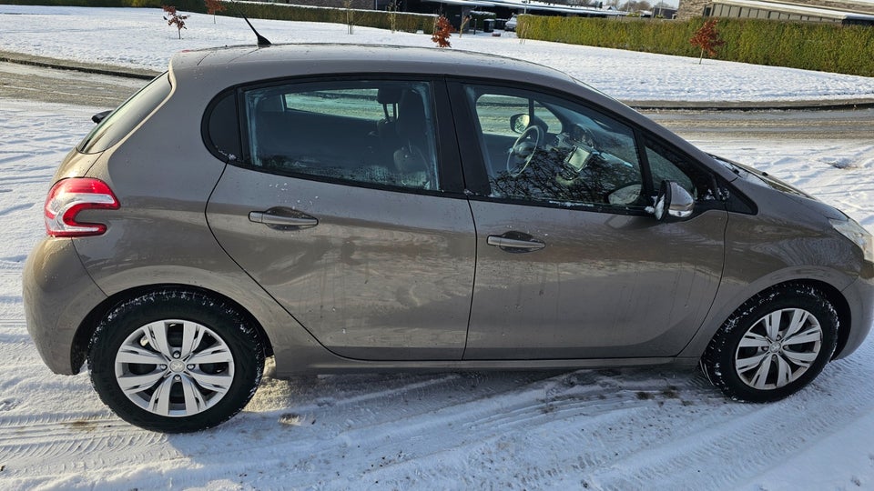 Peugeot 208 1,4 HDi 68 Access 5d