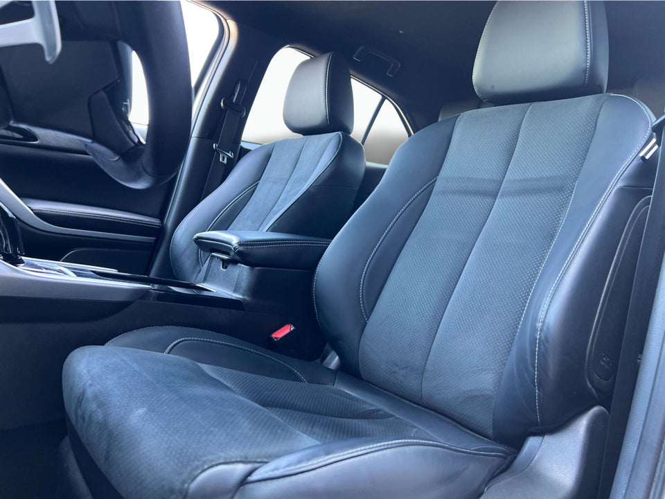 Mitsubishi Eclipse Cross 2,4 PHEV Nordic CVT 4WD 5d