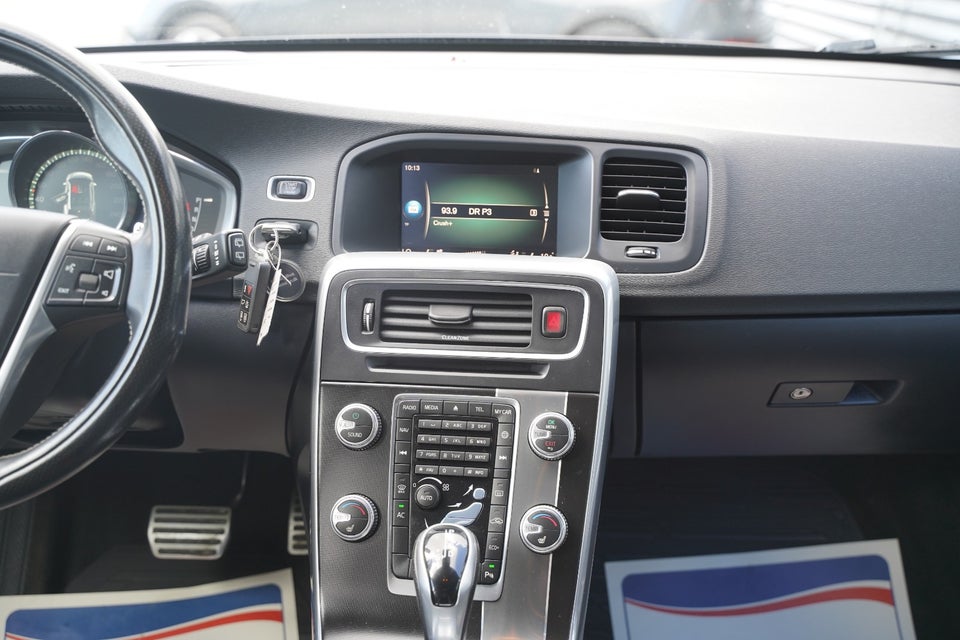 Volvo V60 2,0 D4 190 R-Design aut. 5d