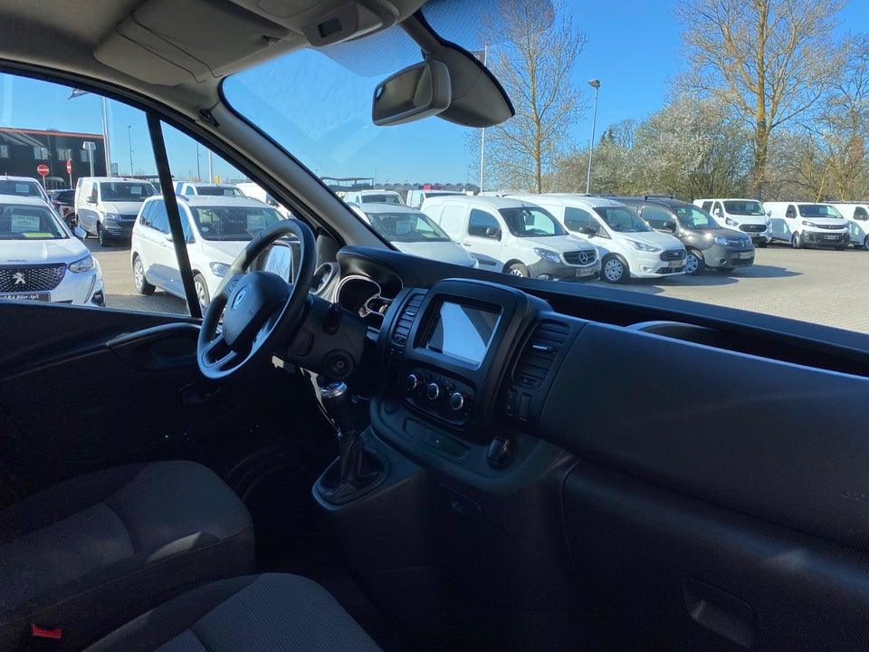 Renault Trafic T29 2,0 dCi 145 L2H1