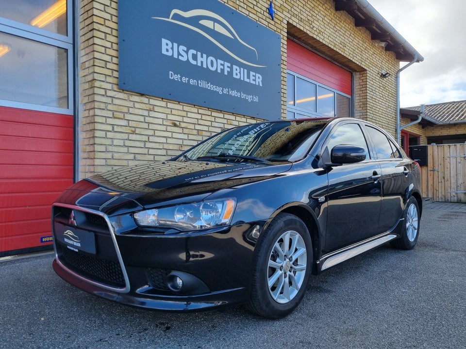 Mitsubishi Lancer 1,6 Invite SportBack 5d