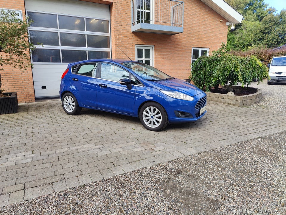 Ford Fiesta 1,5 TDCi 95 Titanium Van 5d