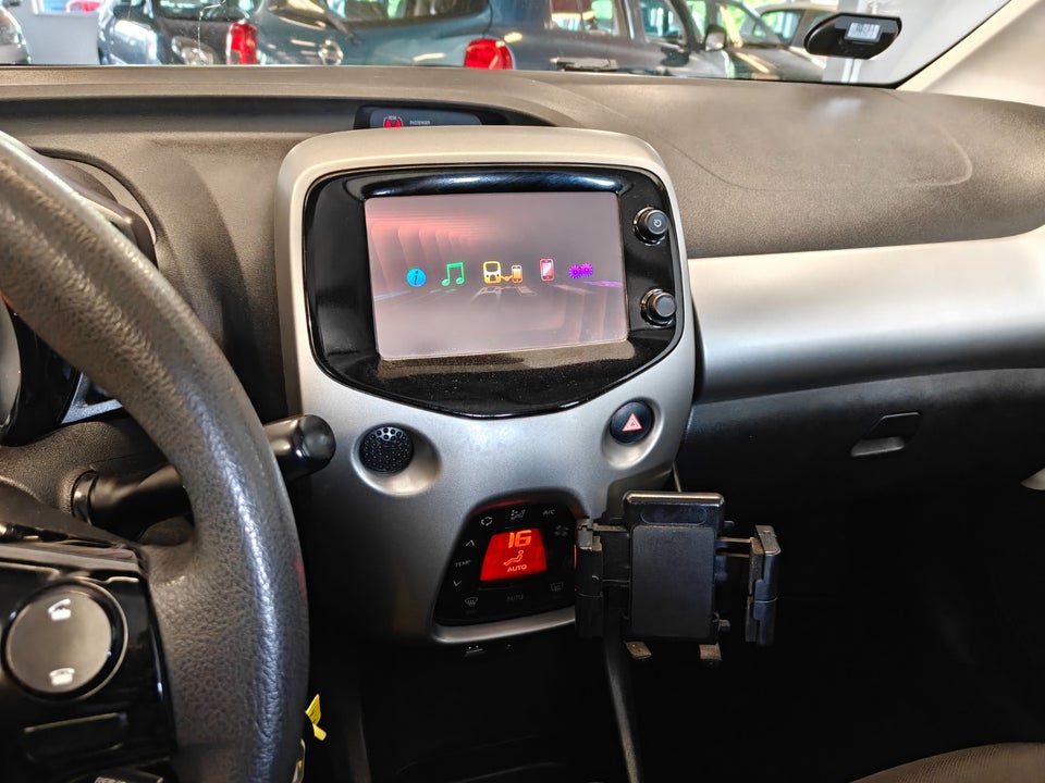 Citroën C1 1,2 PureTech Feel Complet 5d