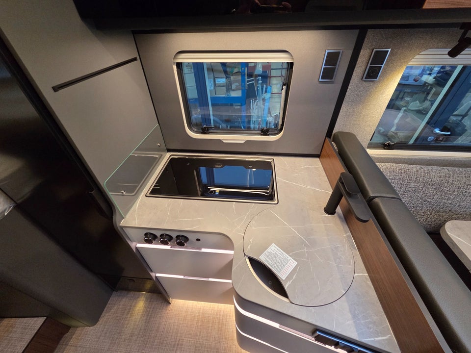 Hymer B-MC I600 2,0 CDi 170 aut. 2d